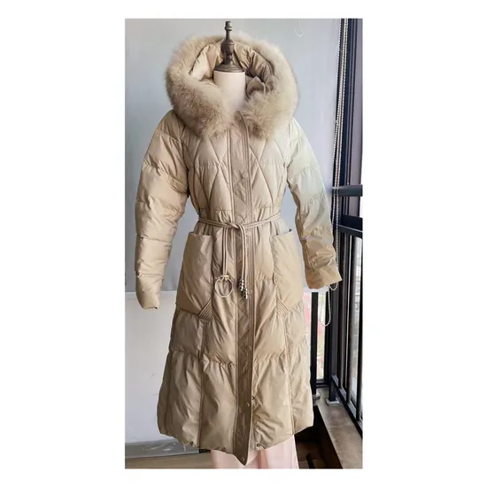 Winter Women′ S Duck Down Nylon Coat with Fox Fur Collar Ready for Ship 